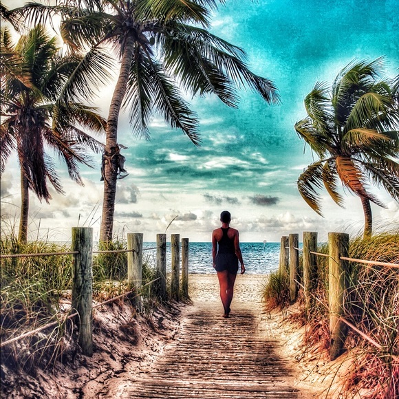 Meet your Posher, Kay - Picture 3 of 7